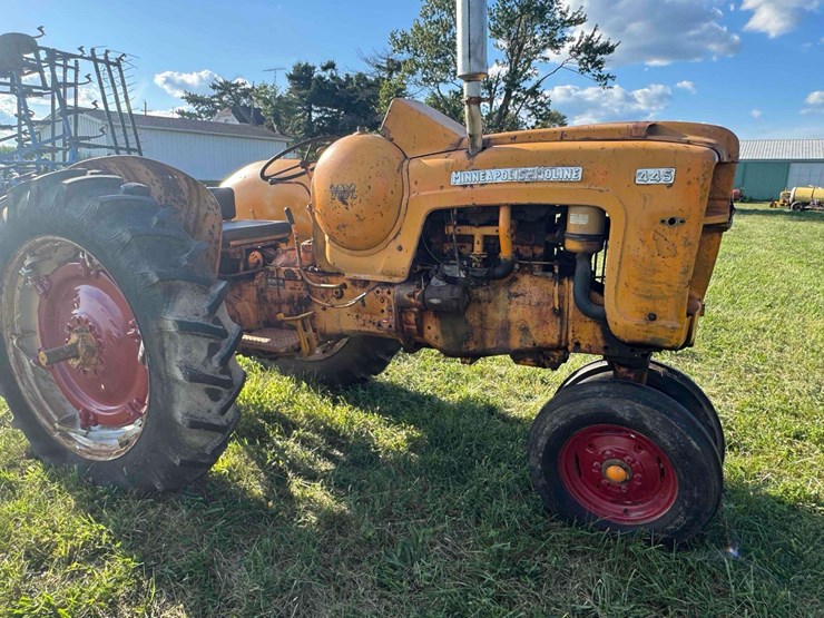 minneapolis-moline-445lp-tractor-image-7