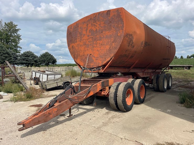shop-built-10,000-gallon-manure-tank/running-gear-image-2