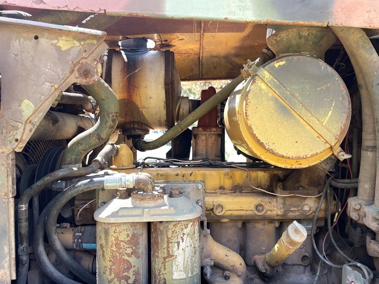 caterpillar-d7-image-30