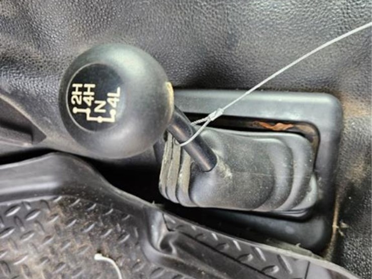 2011-ford-f350-image-38