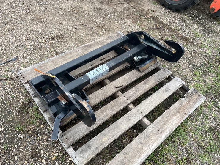 #212-•-genie-telehandler-skid-steer-mount-adapter-plate-image-6