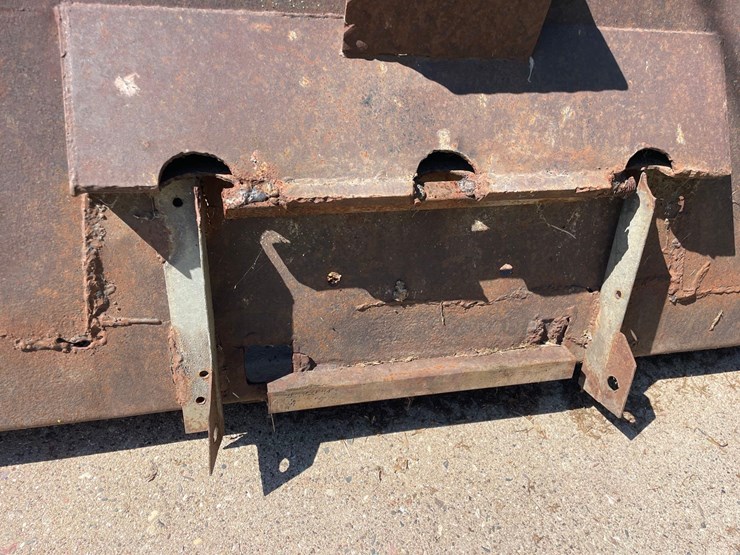 skidloader-56”-bucket-image-10