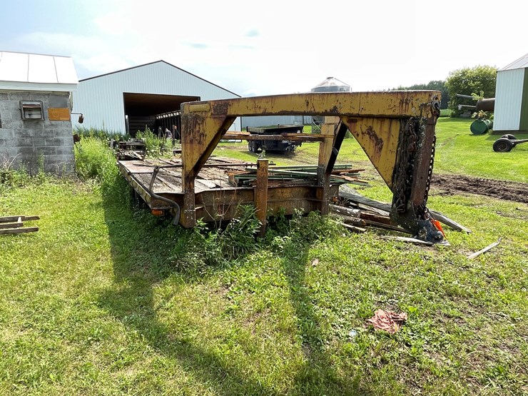 #5459-•-1975-dyna-weld-fifth-wheel-tir-axle-trailer-(has-wi-title)-image-1