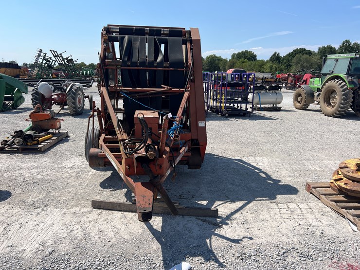 massey-ferguson-450-image-2