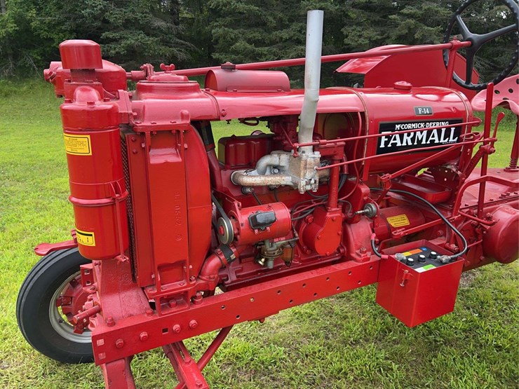 farmall-f-14-image-13