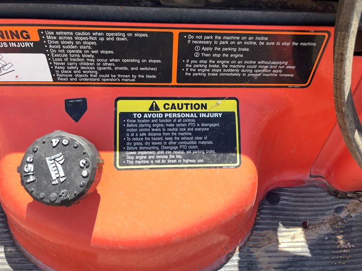 #2005-•-kubota-zero-turn-mower-image-42