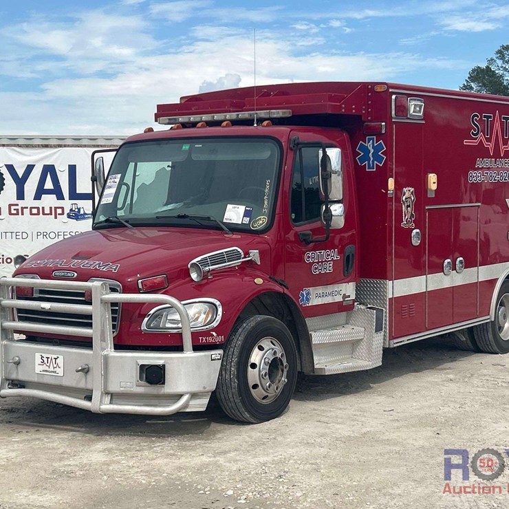 2012 Freightliner M2 106 Braun Ambulance