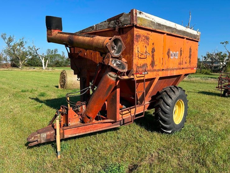 wetmore-400-bushel-grain-cart-image-1