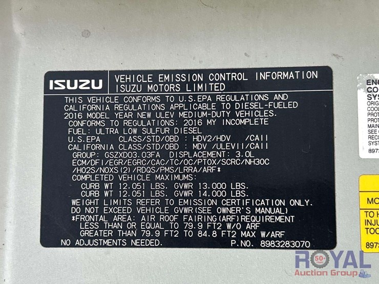 2016-isuzu-npr-landscape-dump-truck-image-9