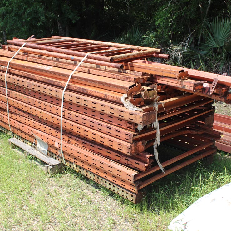 #5118 • LOT OF PALLET RACKING