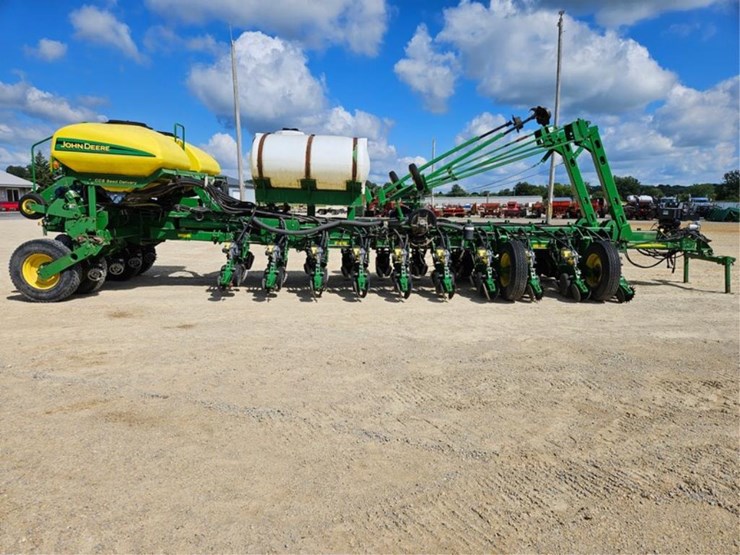 #225-•-westfield-130-71-13"-grain-auger-image-7