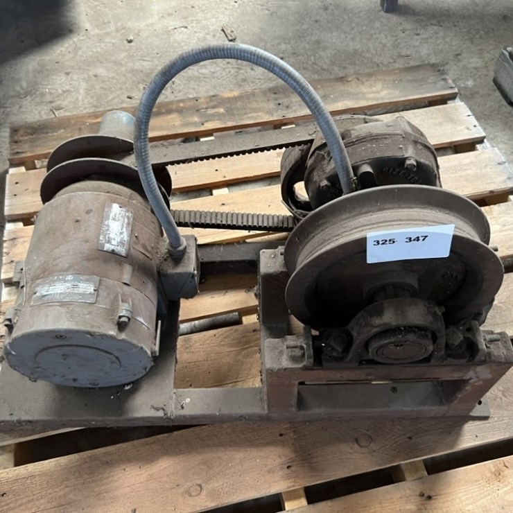 5HP Electric Motor W/Gear Reduction