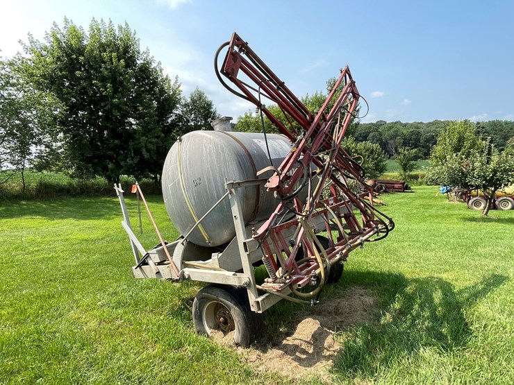 #5483-•-top-air-pull-behind-40'-sprayer-image-3