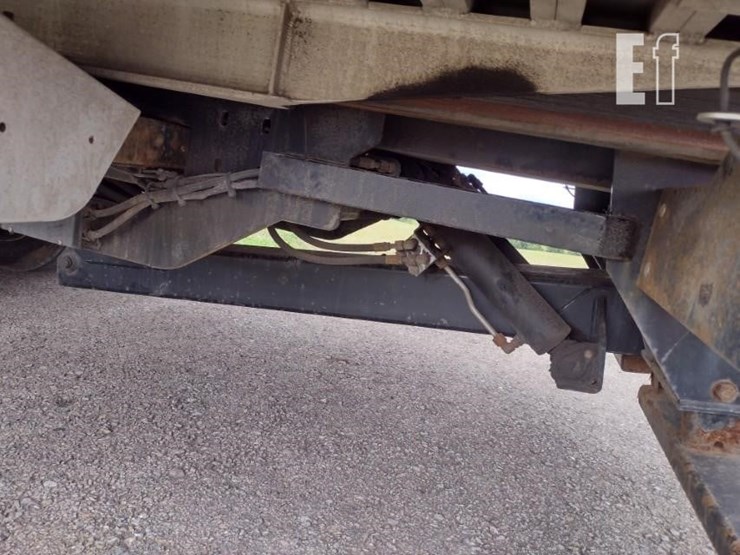 2019-18-freightliner-m2-106-rollback^title^-9506-image-27