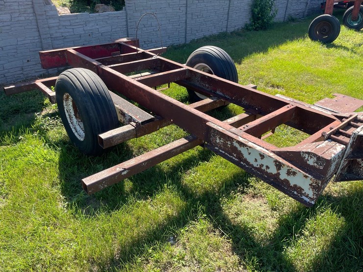 3-wheeled-10ft-long-running-gear-image-4