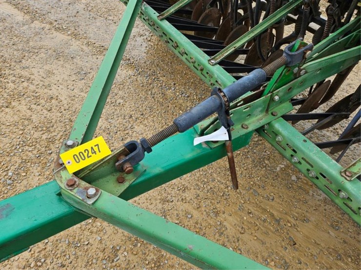 john-deere-8100-image-10
