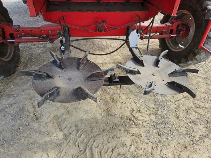massey-ferguson-8570-image-14