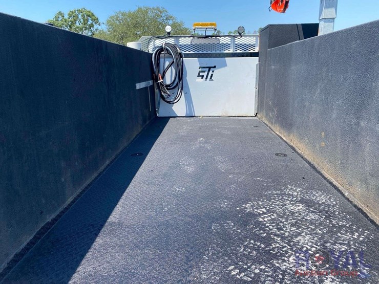 2019-dodge-ram-5500-image-22