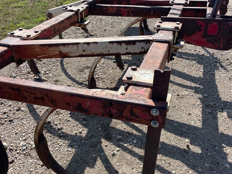 12ft-chisel-plow-image-8