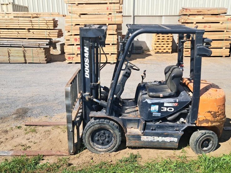 #307-•-doosan-30-pro-5-forklift*-image-1