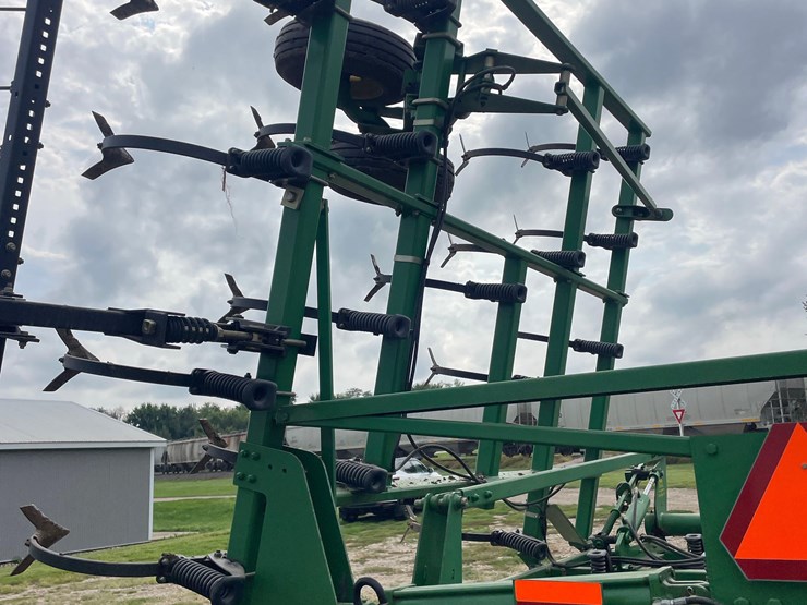 john-deere-2210-image-26