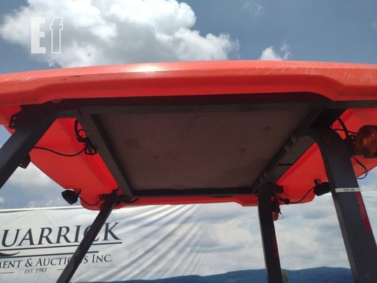 16-kubota-b26tlb-tractor-8242-image-17