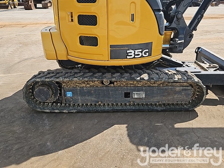 2019-deere-35g-image-8