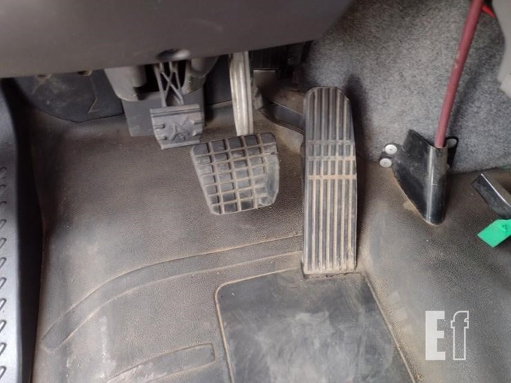 2019-18-freightliner-m2-106-rollback^title^-9506-image-13