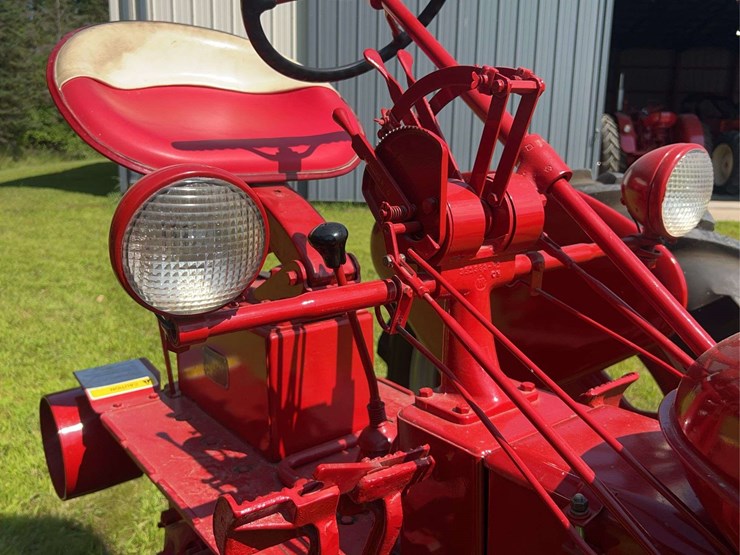1949-farmall-c-image-27