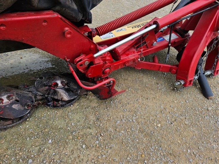 new-holland-h6740-image-15