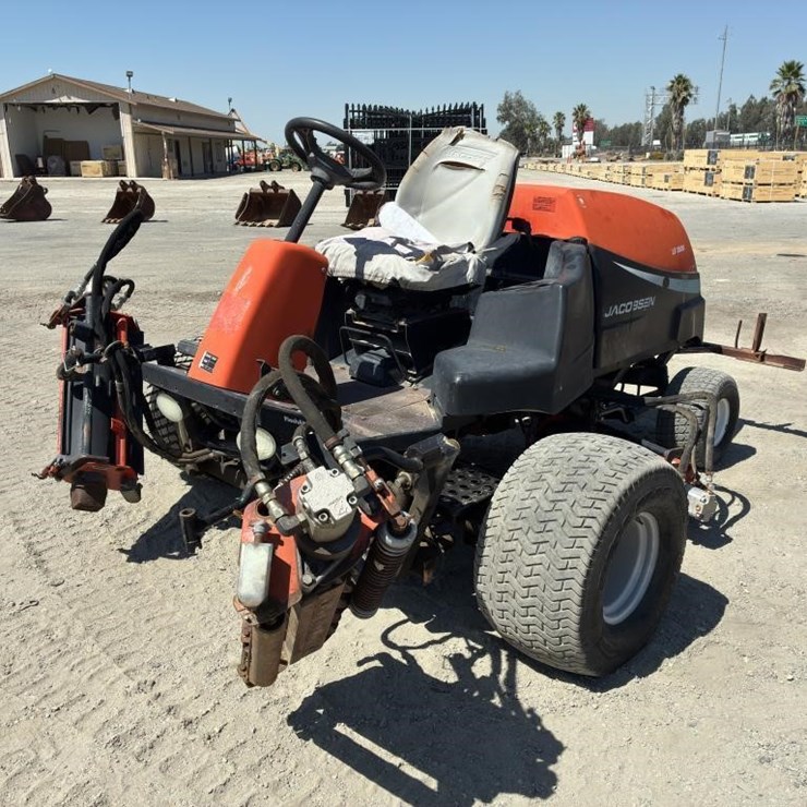 2004 JACOBSEN LF3800