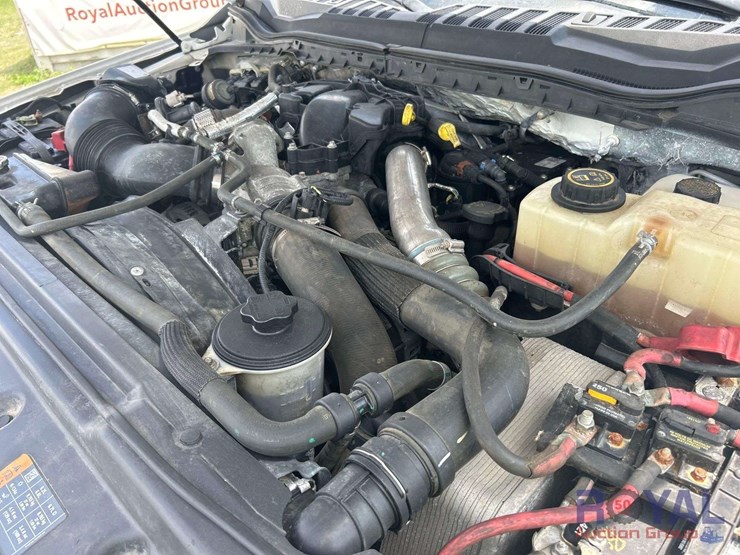 2019-ford-f-550-4x4-ext.-cab-chipper-truck-image-8