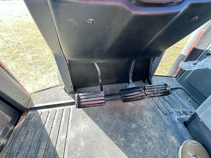 case-ih-8940-image-76