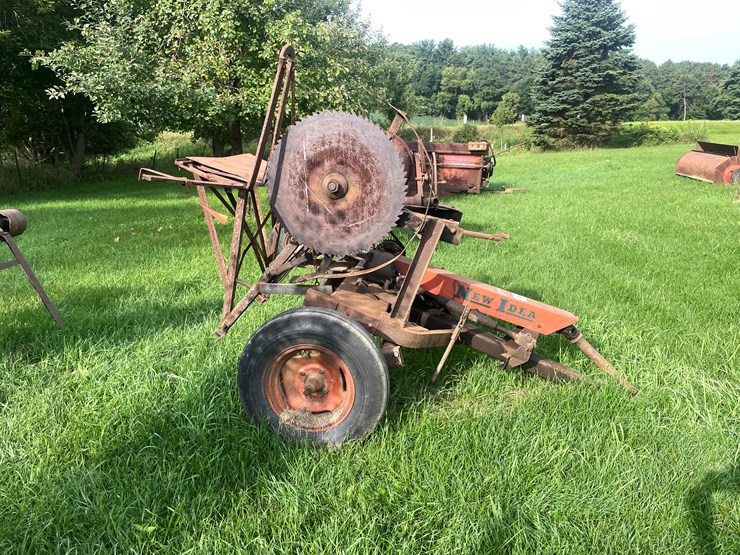 #5478-•-new-idea-pto-driven-buzz-saw-image-4