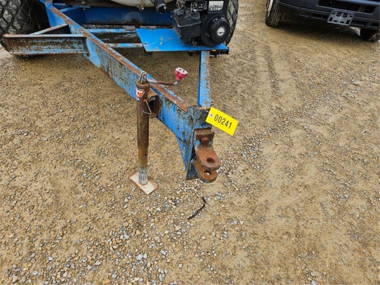 #241-•-1000-gallon-tandem-axle-water-trailer-image-9