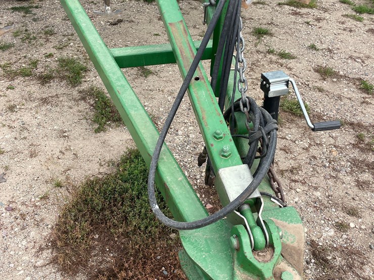 john-deere-2210-image-34