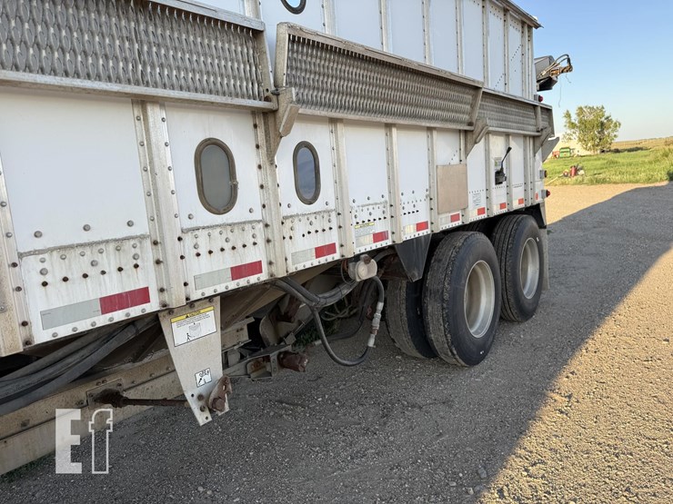 2015-merritt-38ft-image-5
