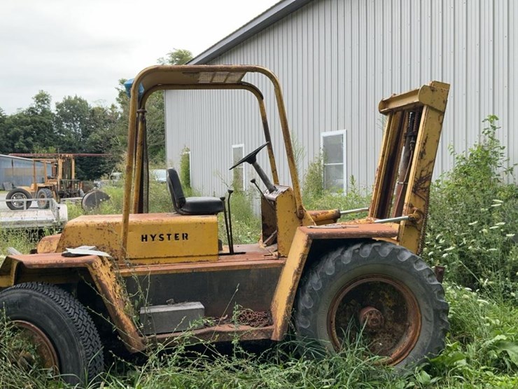 #205-•-hyster-forklift-image-1