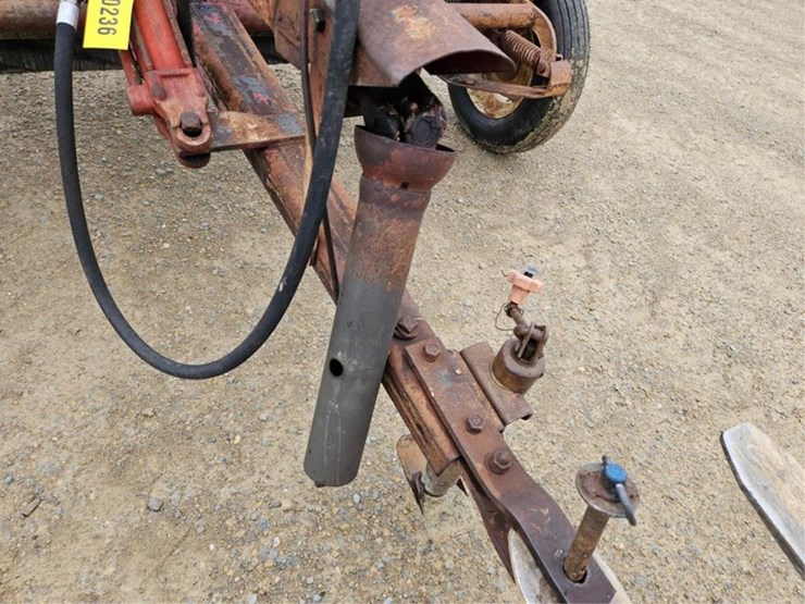 #236-•-ih-hay-crimper-image-11