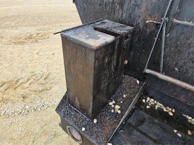 #354-•-km-industries-hot-box-asphalt-trailer-image-21