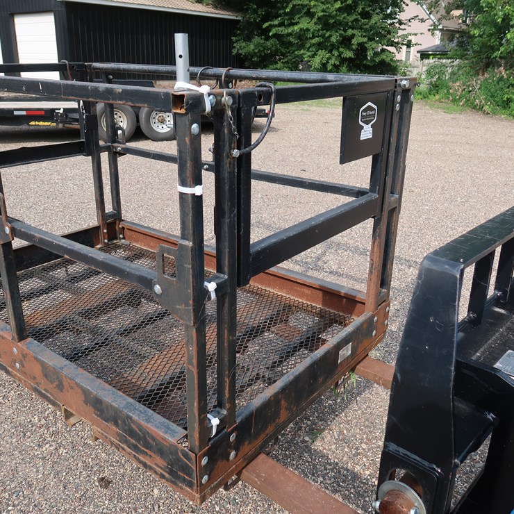 #190 • Titan Attachments Work Platform