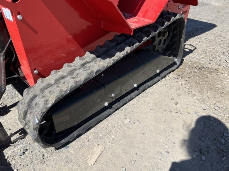 2025-agt-sda-140t-mini-compact-track-loader-image-9