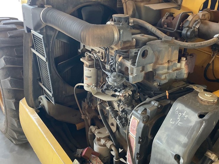 new-holland-m428-image-26