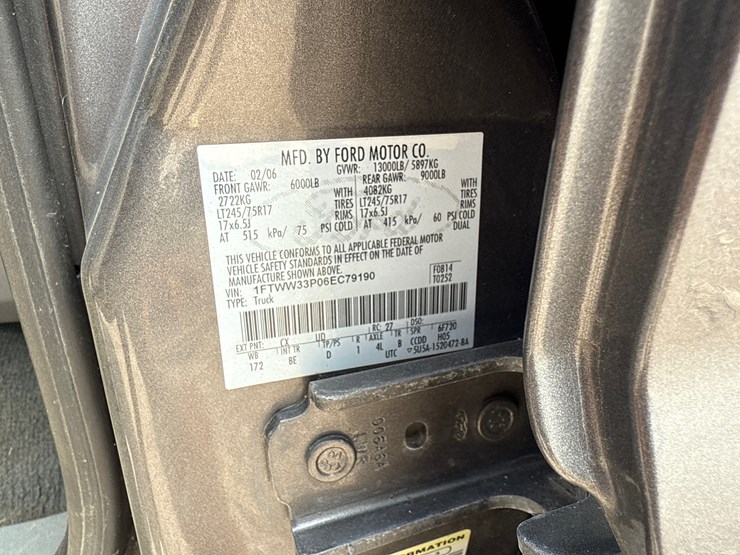 2006-ford-f350-image-22
