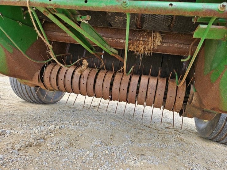 john-deere-435-image-37