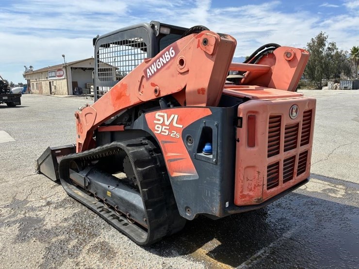 2018-kubota-svl95-2s-image-4