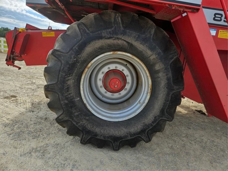 massey-ferguson-8570-image-66