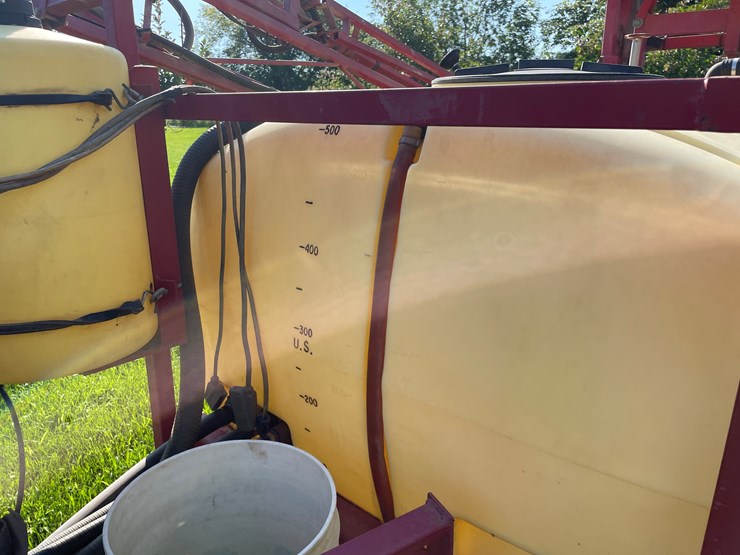 #5476-•-500-gallon-hardi-pull-behind-sprayer-image-12