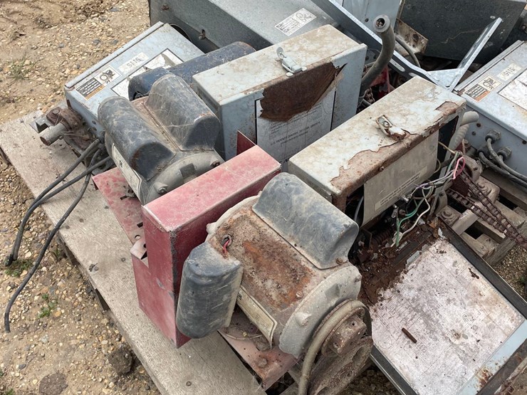 2--pallets-of-auto-curtain-motors-image-12