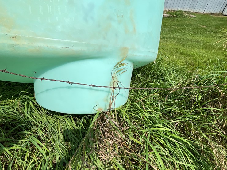 #5491-•-1000-gallon-poly-tank-image-8